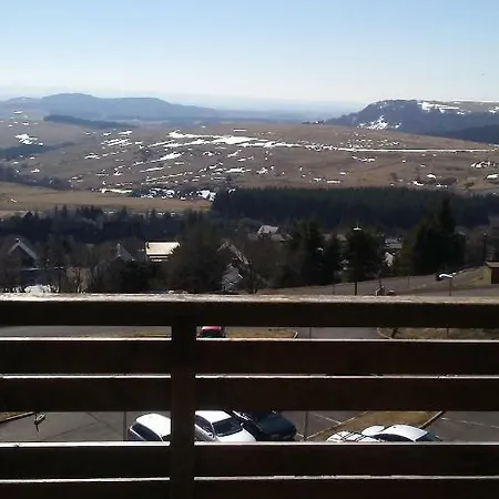 Haut De Station Super Besse