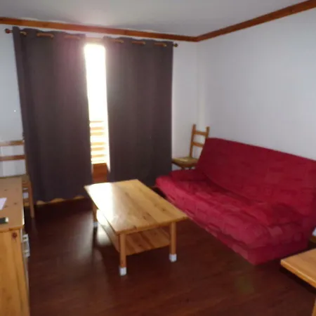Haut De Station Apartment Super Besse
